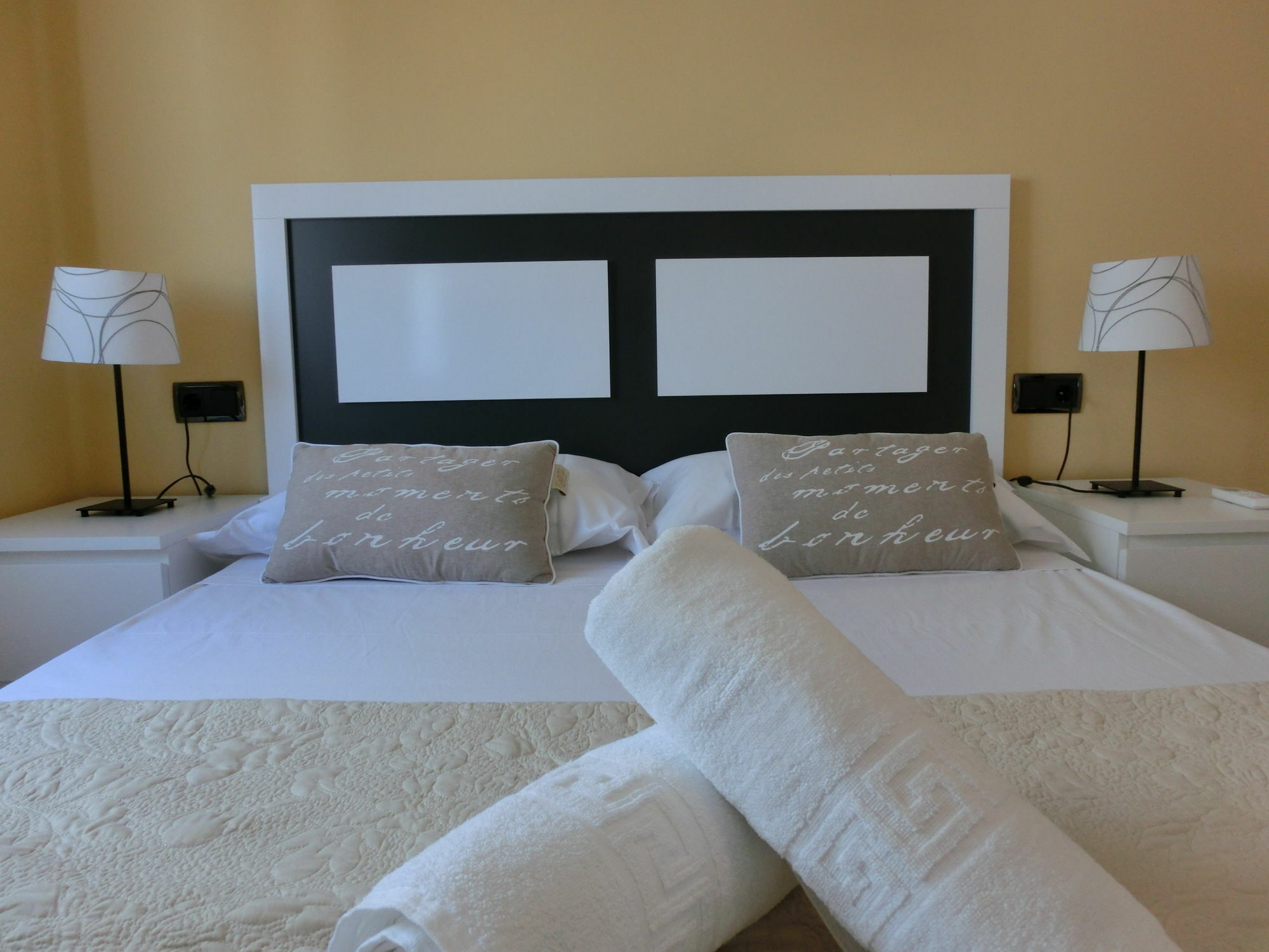Total Valencia Joaquin Sorolla Apartment ภายนอก รูปภาพ