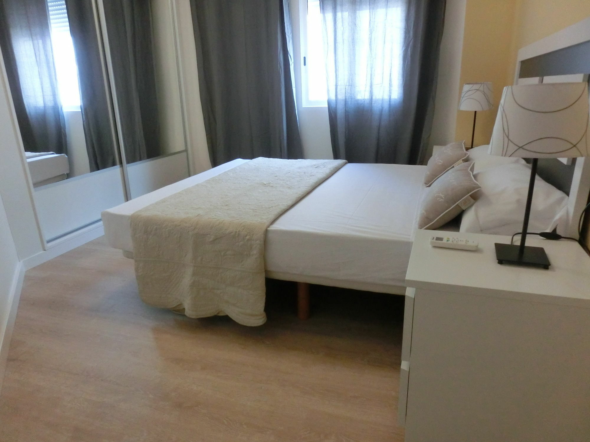 Total Valencia Joaquin Sorolla Apartment ภายนอก รูปภาพ
